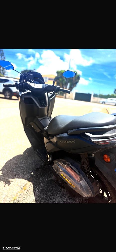 Yamaha NMAX - 4