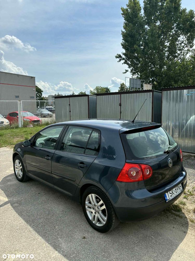 Volkswagen Golf 1.6 Tour - 8