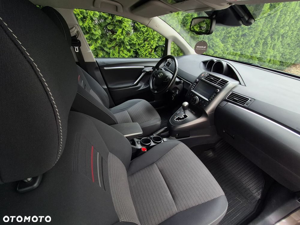Toyota Verso 1.8 Prestige EU5 MS - 17