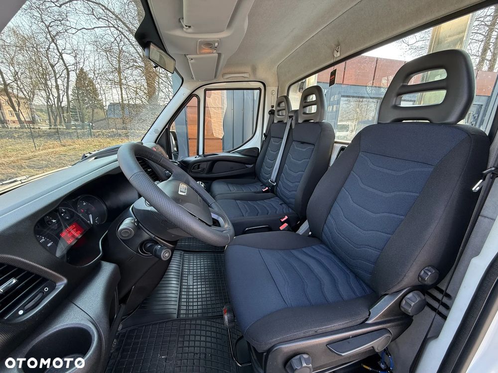 Iveco Daily 35S15 3.0 HPI 150KM / Autolaweta NOWY Najazd Aluminiowy / Wyciągarka + Poduszki Pneumatyczne / 2019 ROK PRODUKCJI / TYLKO 192.327KM PRZEBIEGU ! - 22