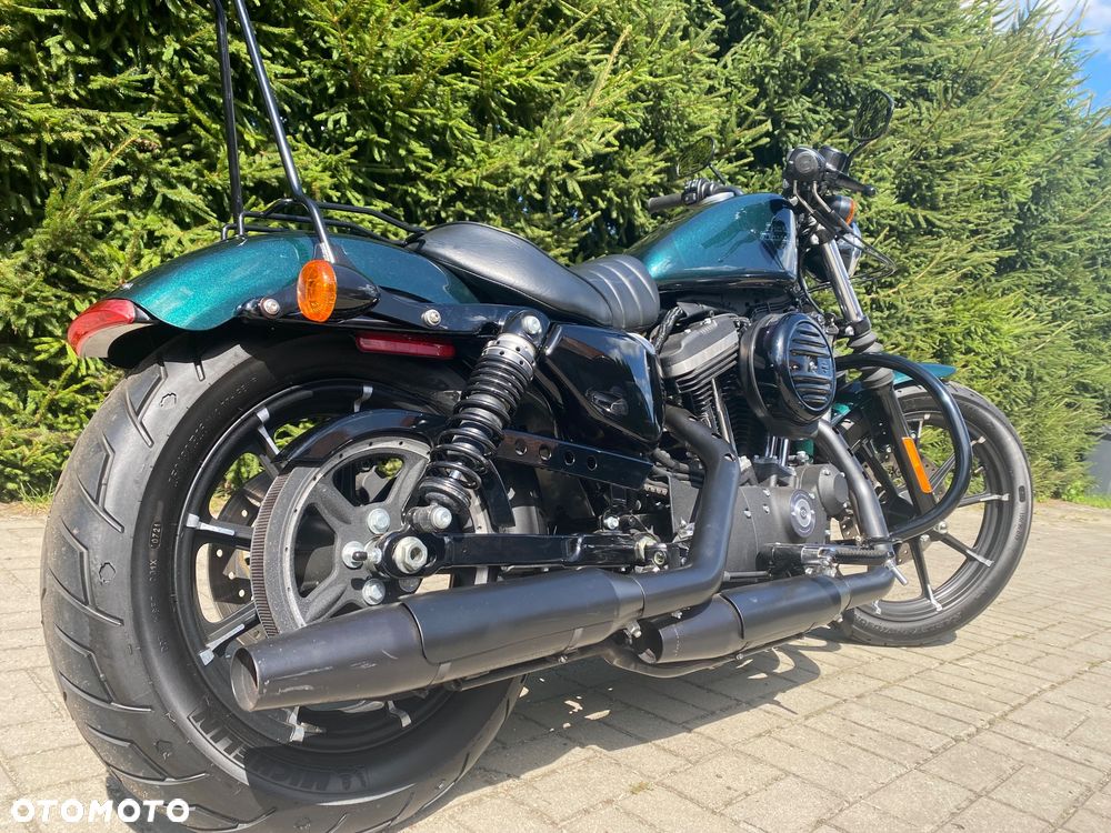 Harley-Davidson Sportster Iron 883 - 2