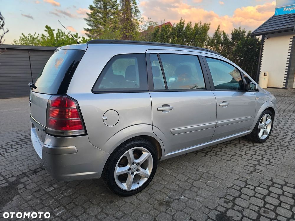 Opel Zafira 1.8 Navi - 5