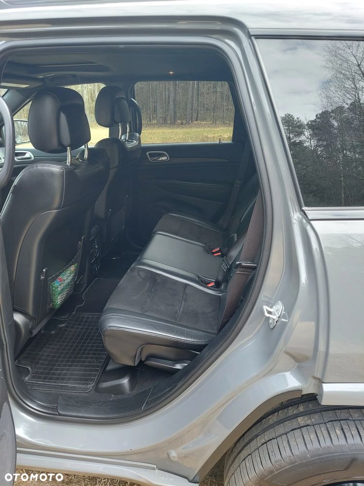 Jeep Grand Cherokee - 9