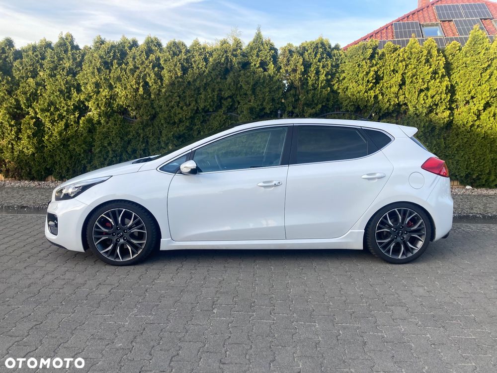 Kia Ceed 1.6 T-GDI GT XL - 4
