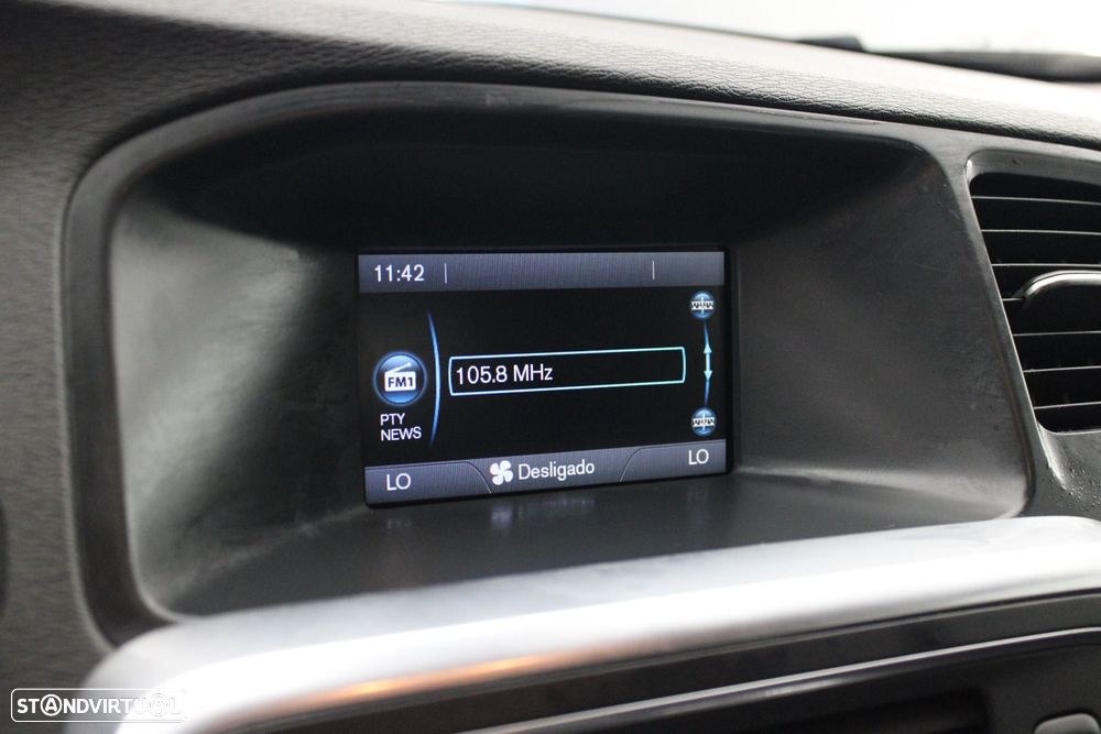 Volvo V60 2.0 D3 Momentum - 15