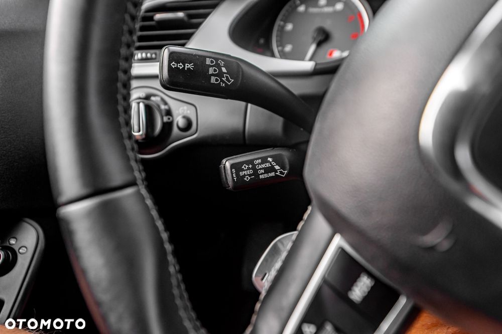 Audi S4 Avant S tronic - 30