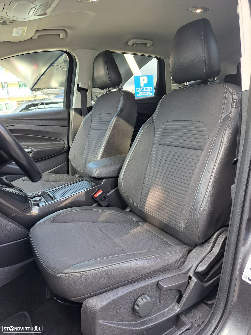 Ford Kuga 1.5 TDCi Titanium Powershift - 14