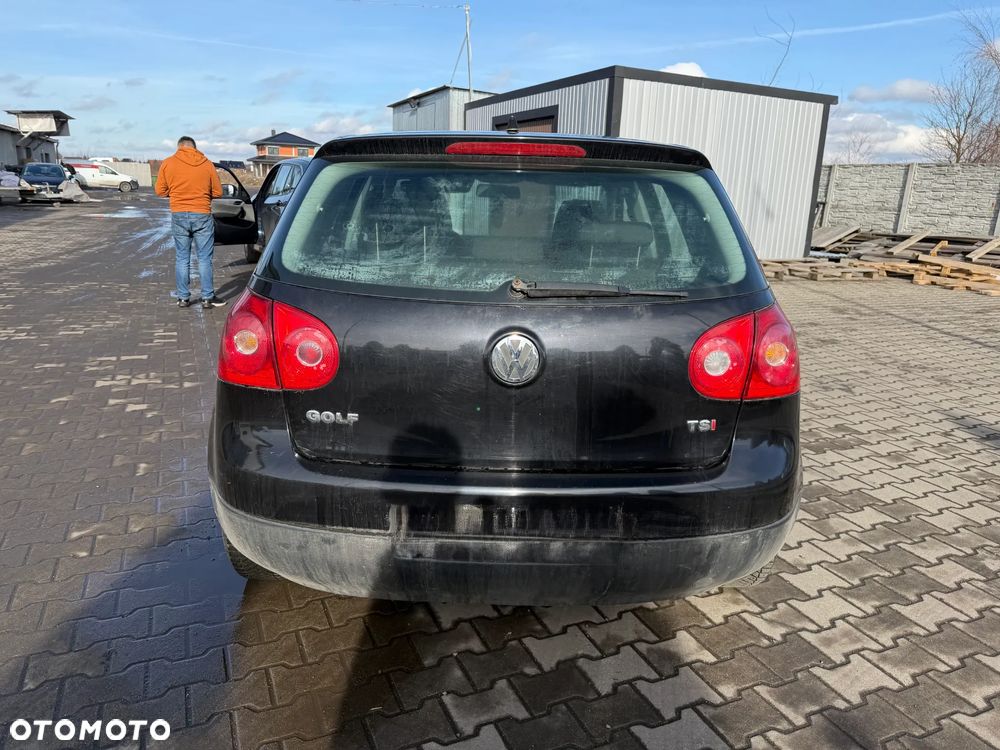 Volkswagen Golf - 4