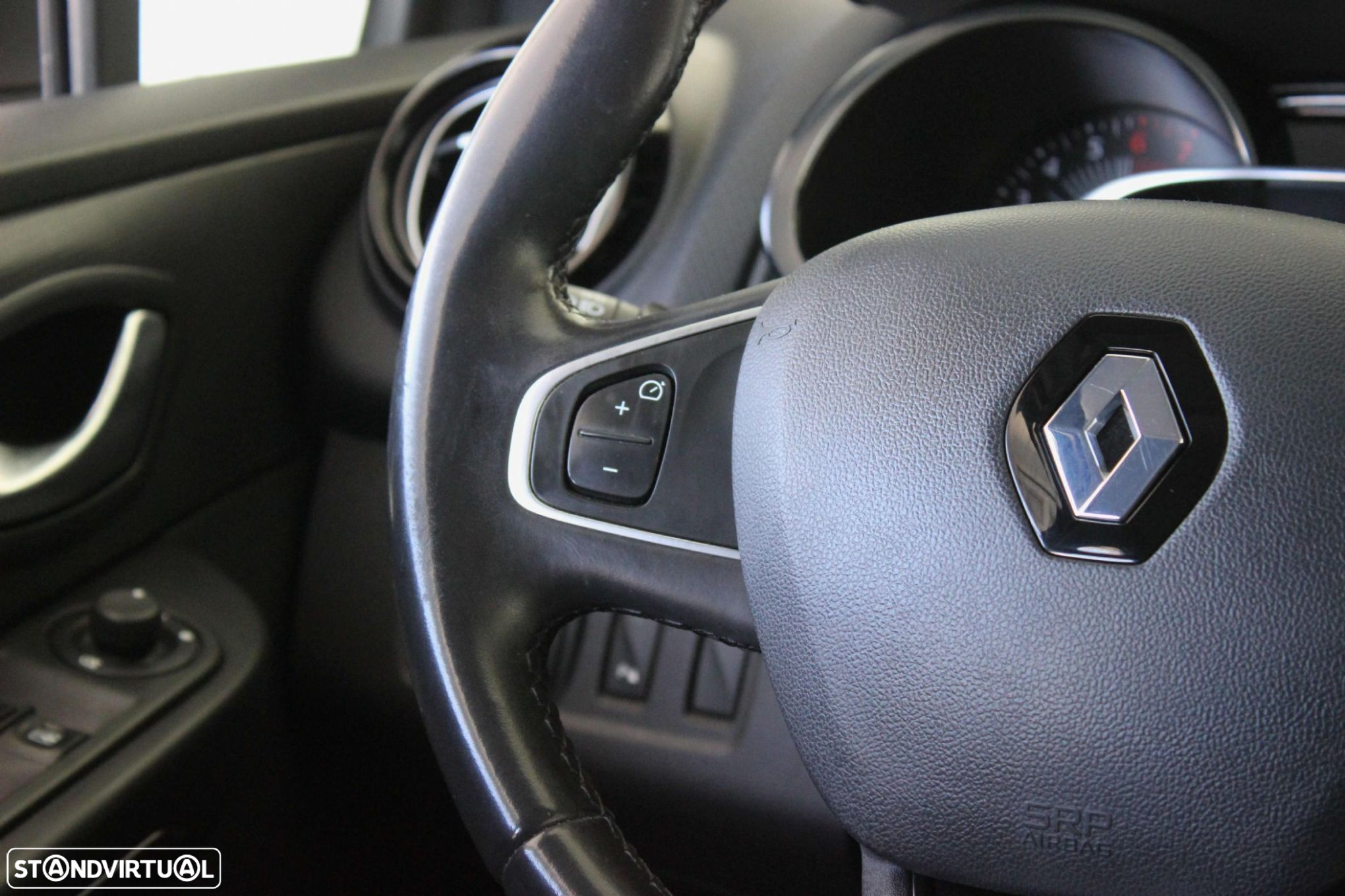 Renault Clio 0.9 TCe Limited - 14