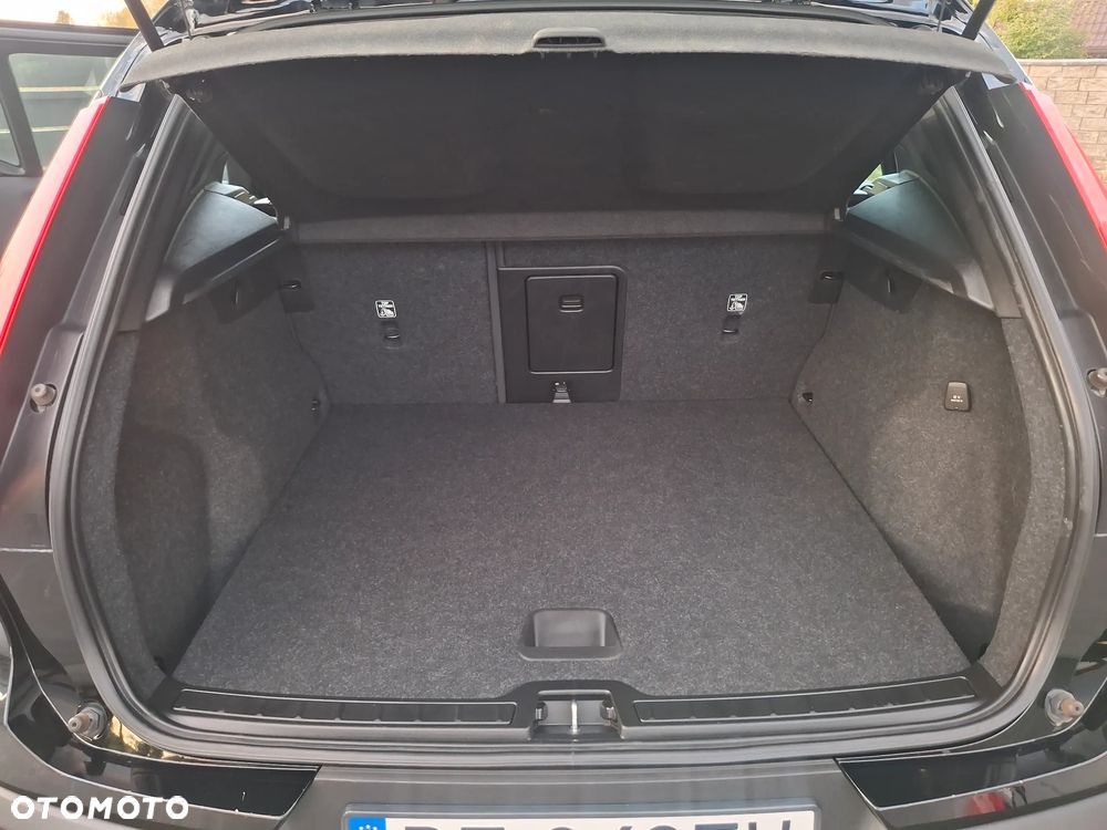 Volvo XC 40 - 9