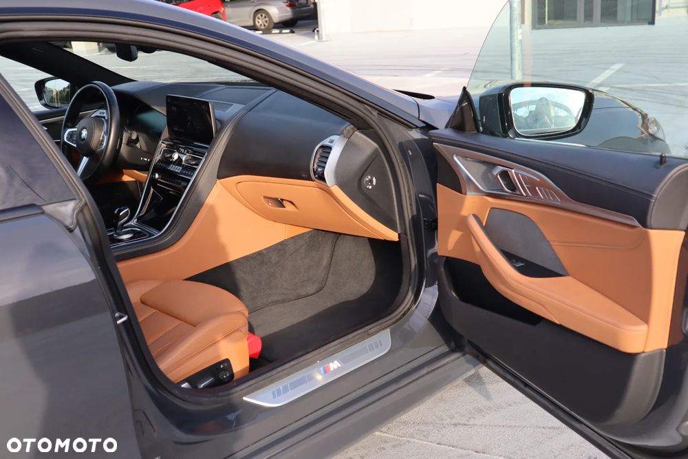BMW Seria 8 840d xDrive mHEV - 16