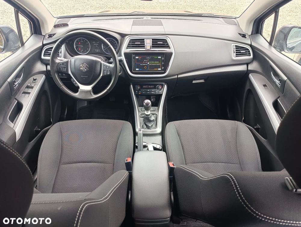 Suzuki SX4 S-Cross 1.4 T Premium - 17
