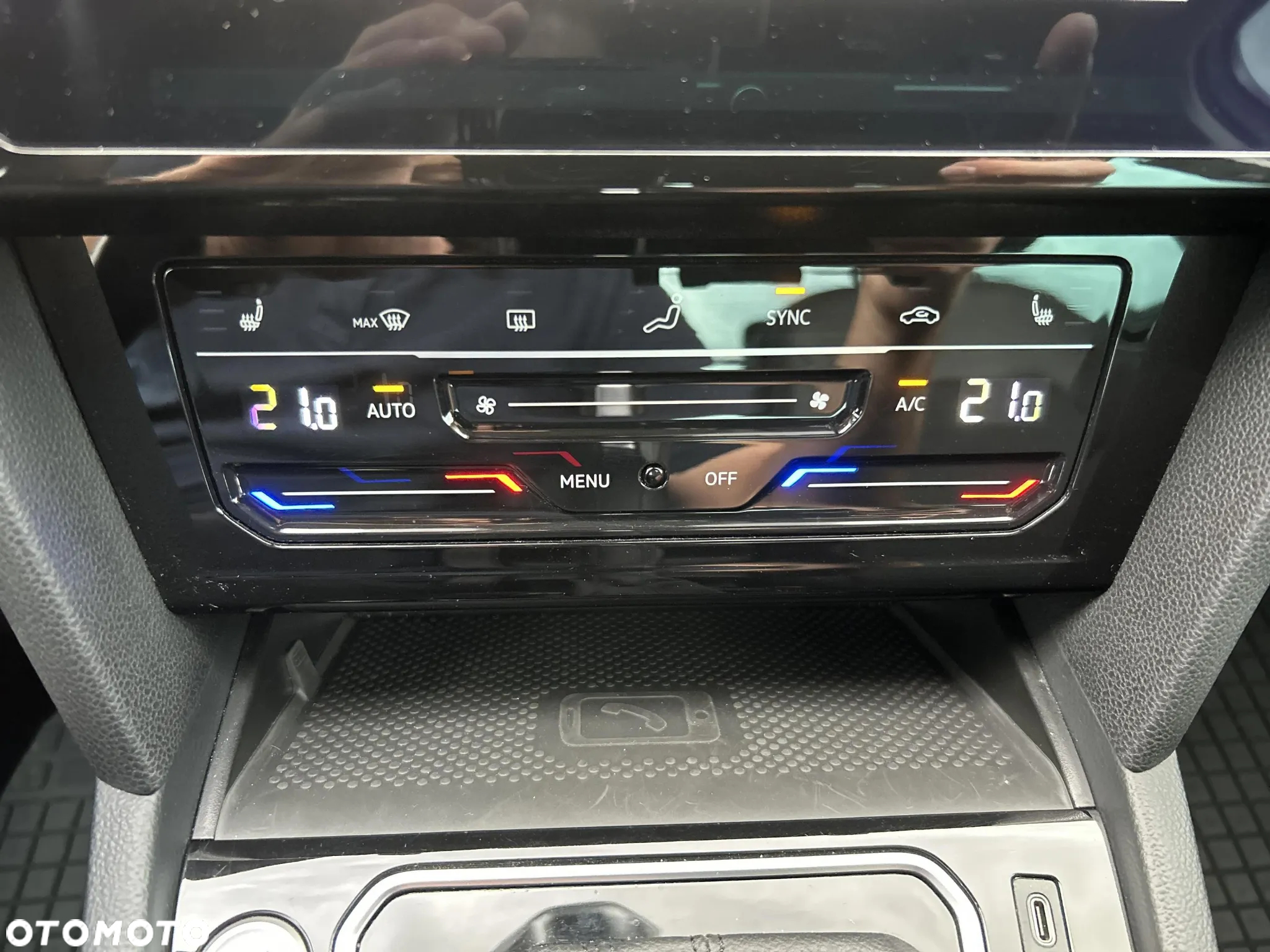 Volkswagen Passat 2.0 TDI 4Mot Elegance DSG - 24