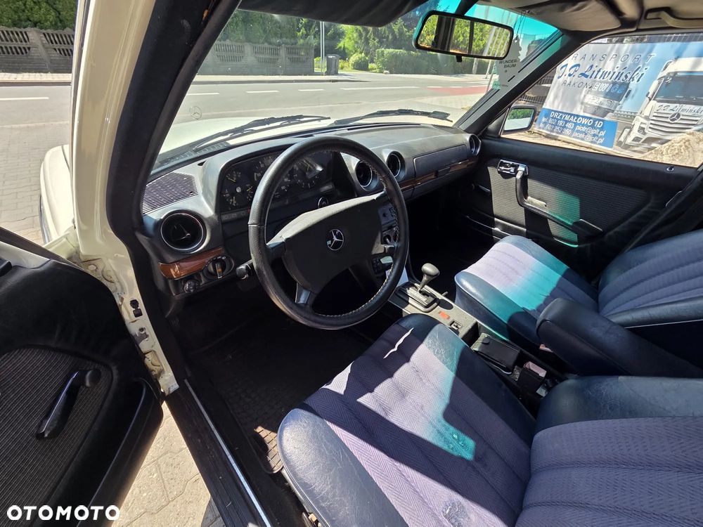 Mercedes-Benz W123 - 4