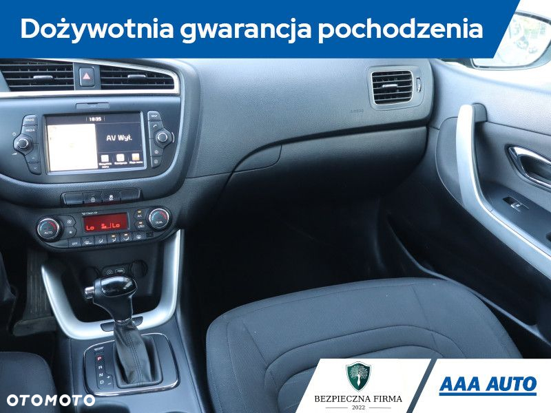 Kia Ceed - 9