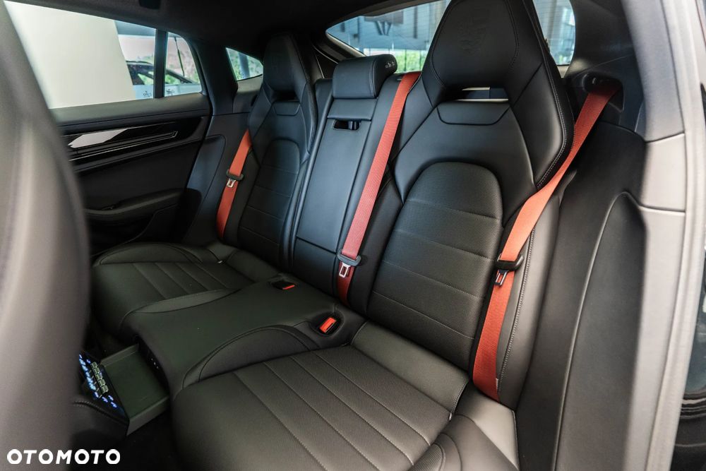 Porsche Panamera 4S E-Hybrid - 13