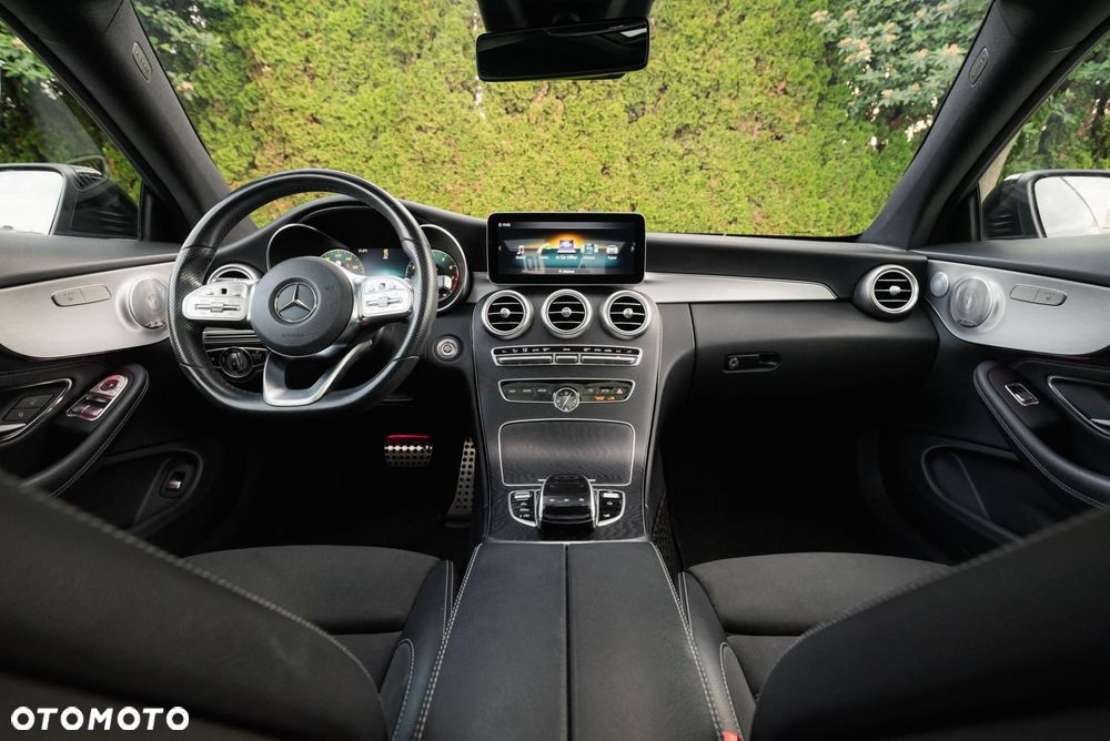 Mercedes-Benz Klasa C 300 9G-TRONIC AMG Line Plus - 11