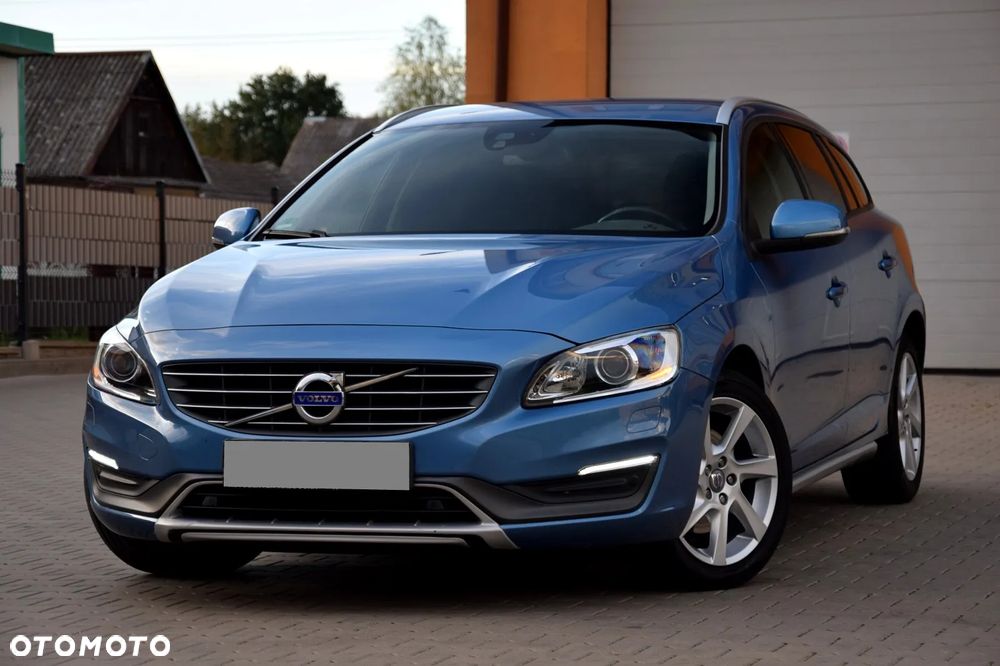 Volvo V60 D4 Momentum - 1