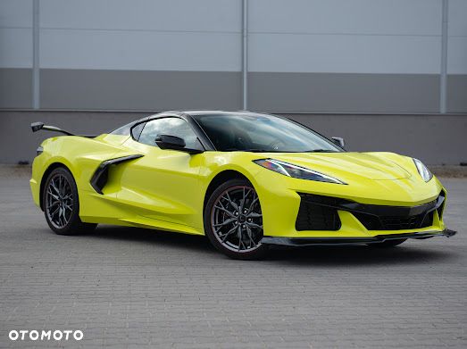 Chevrolet Corvette - 8