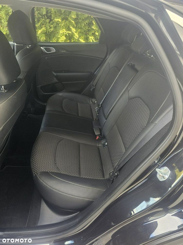 Kia XCeed - 15