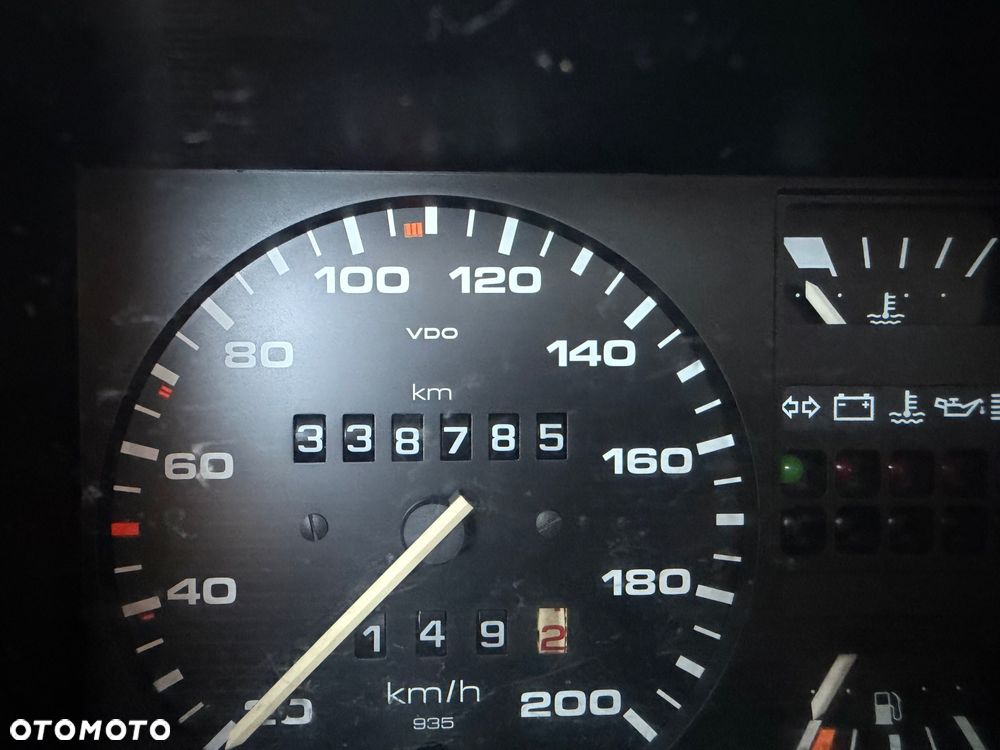Volkswagen Golf 1.3 - 18