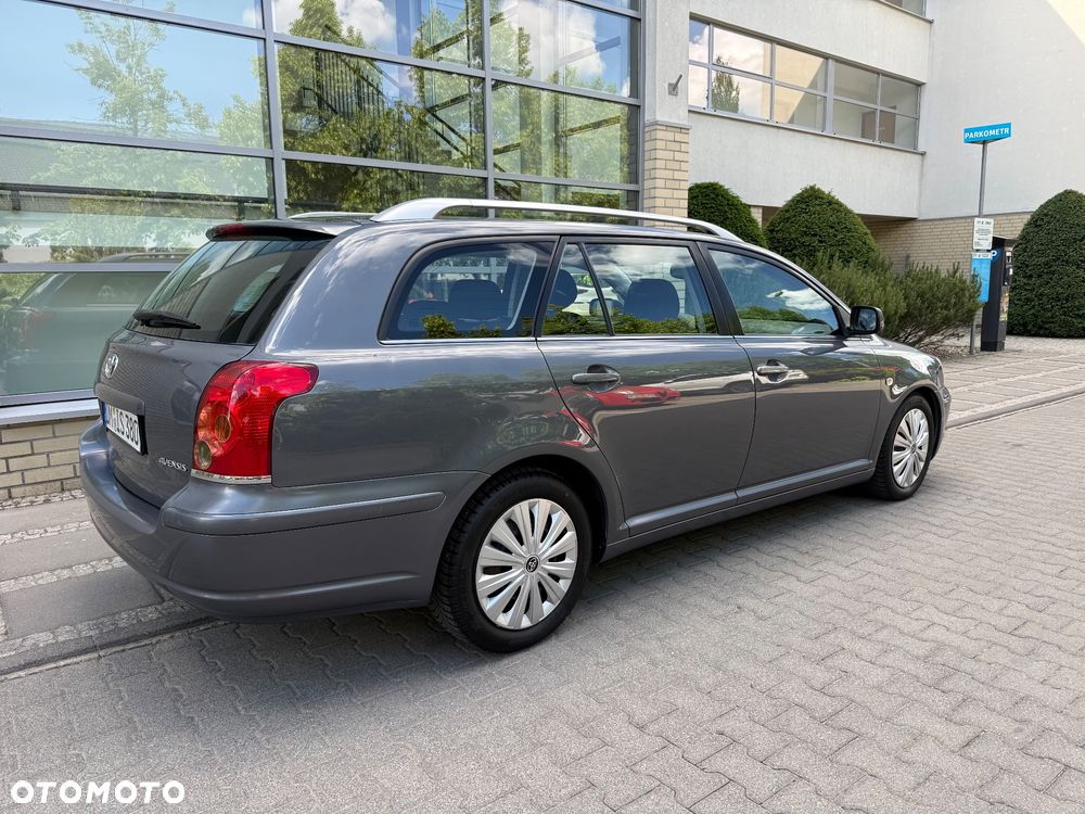Toyota Avensis 1.8 VVT-i Terra - 13