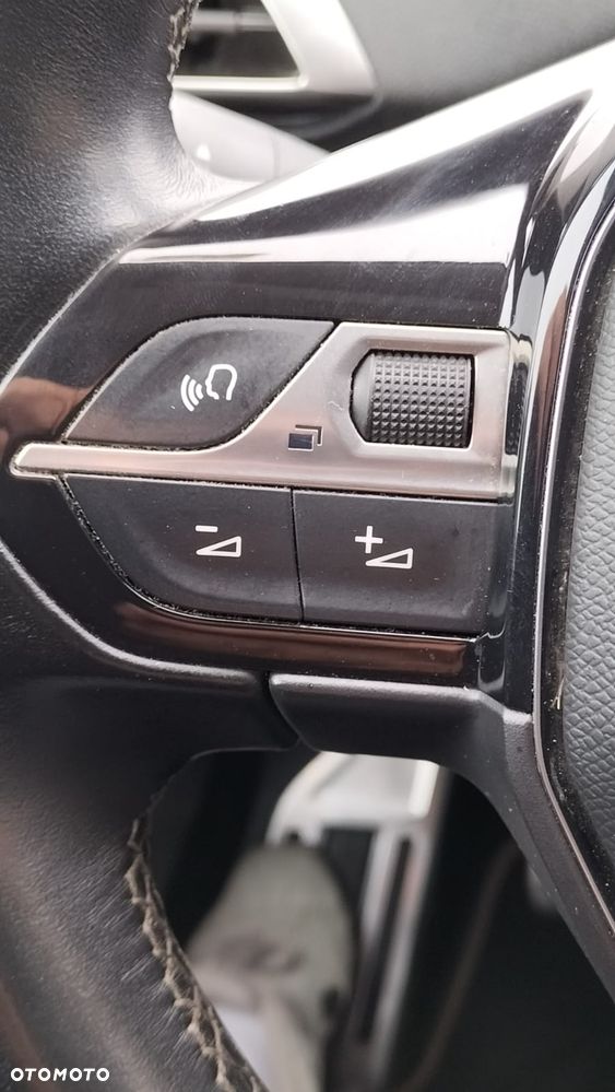 Peugeot 3008 1.5 BlueHDi Road Trip S&S - 27