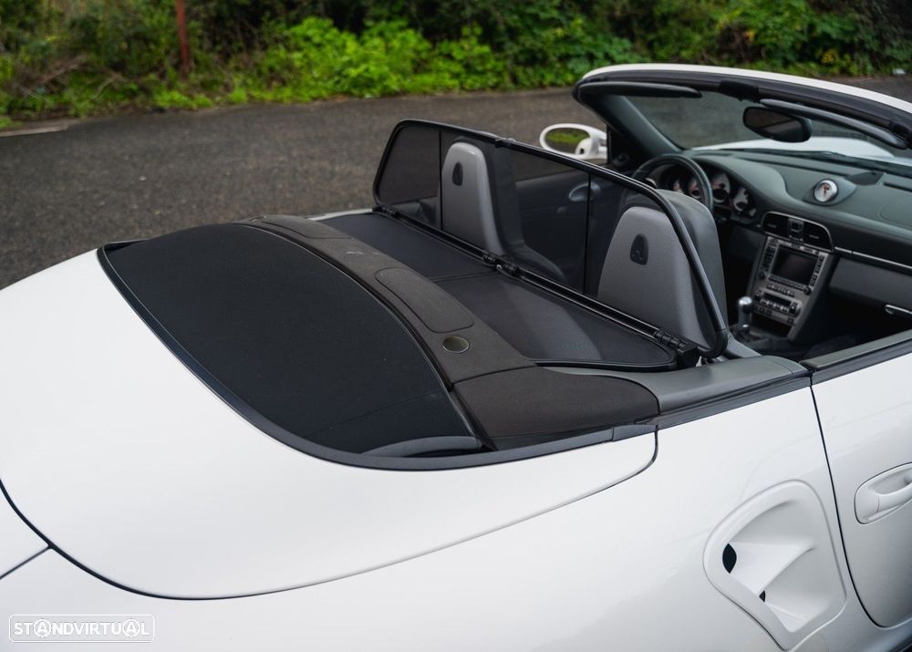 Porsche 911 (997) Turbo Cabriolet - 26