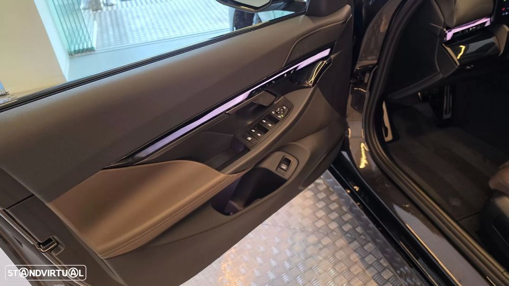 BMW i5 eDrive40 Pack Desportivo M Pro - 35