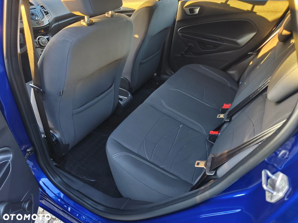 Ford Fiesta 1.25 Celebration - 38