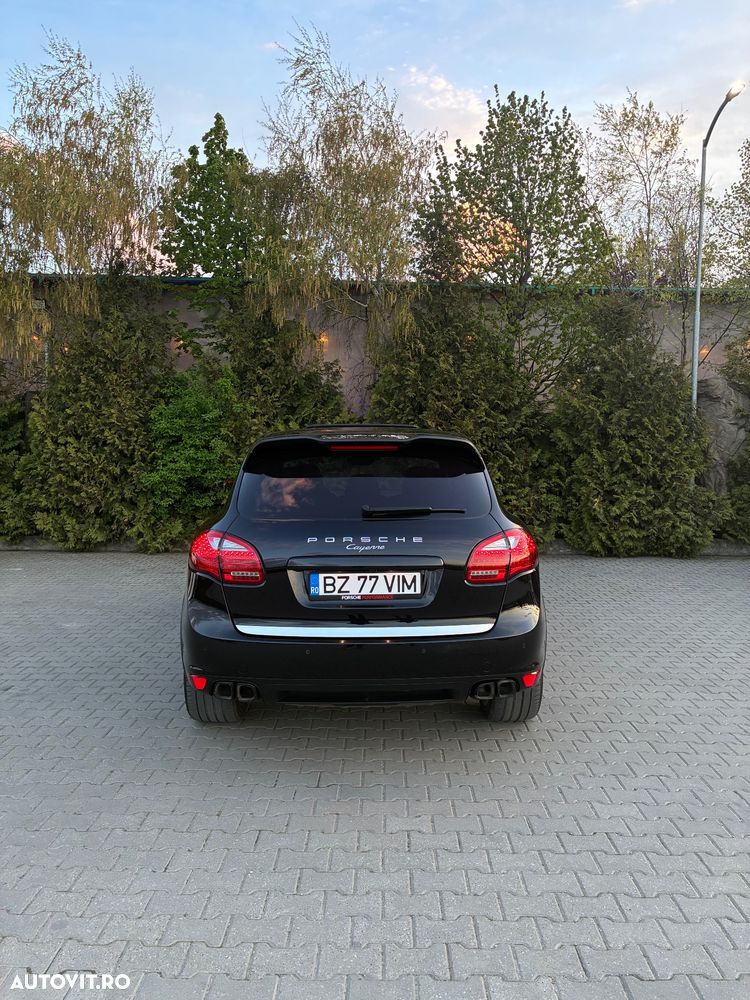 Porsche Cayenne - 7