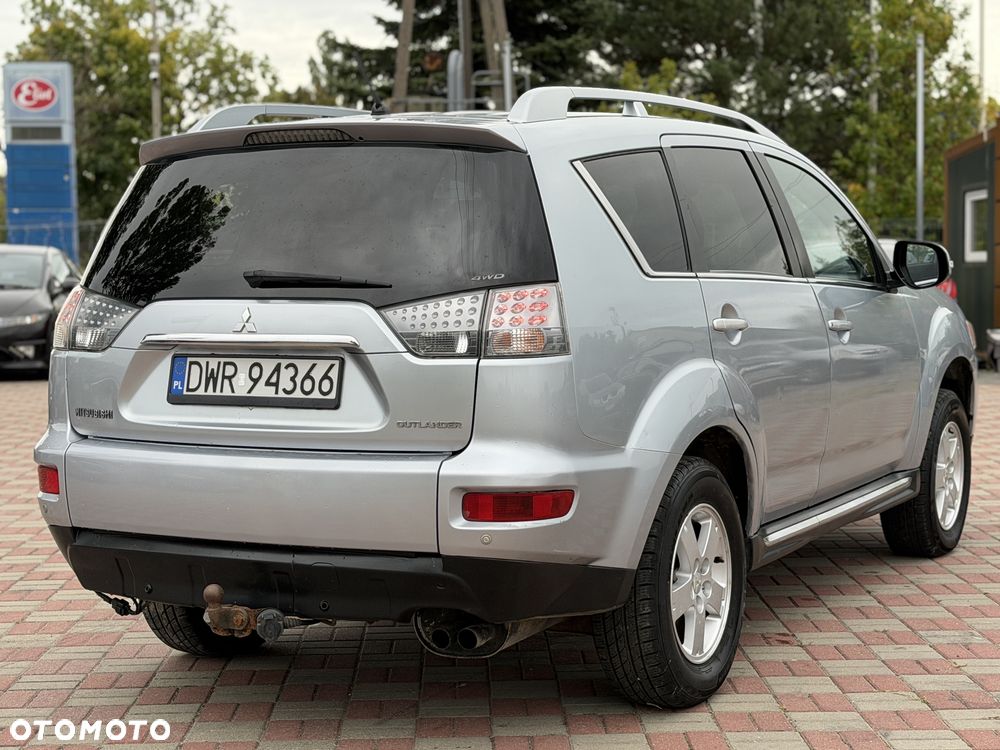 Mitsubishi Outlander - 5