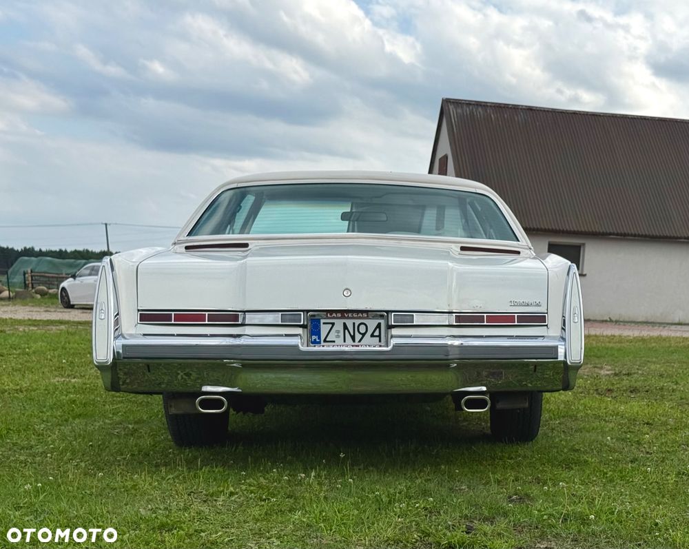 Oldsmobile Toronado - 5