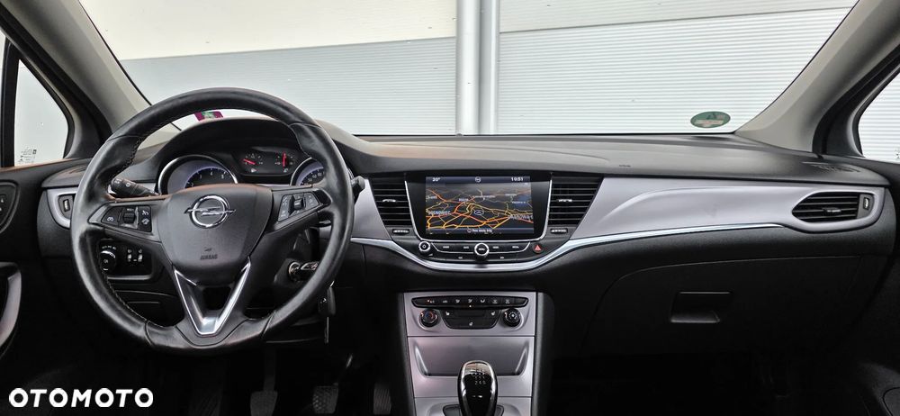 Opel Astra 1.4 Turbo Edition - 11
