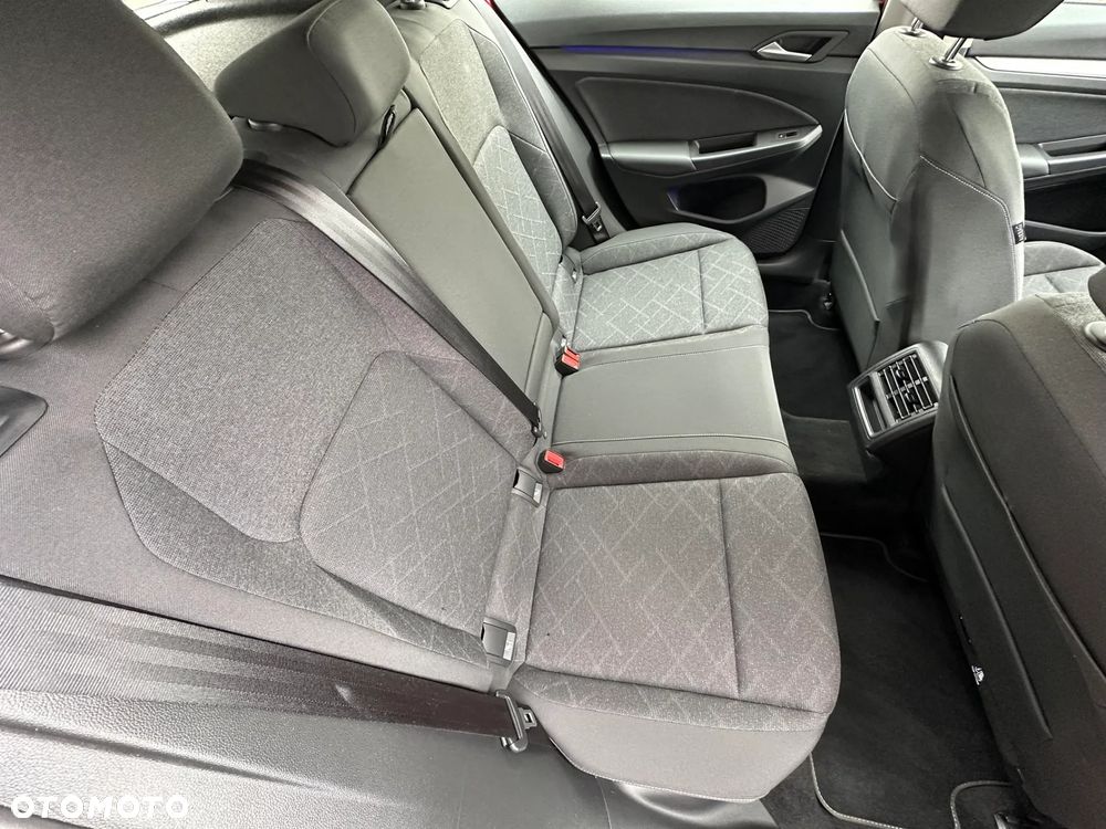 Volkswagen Golf - 14