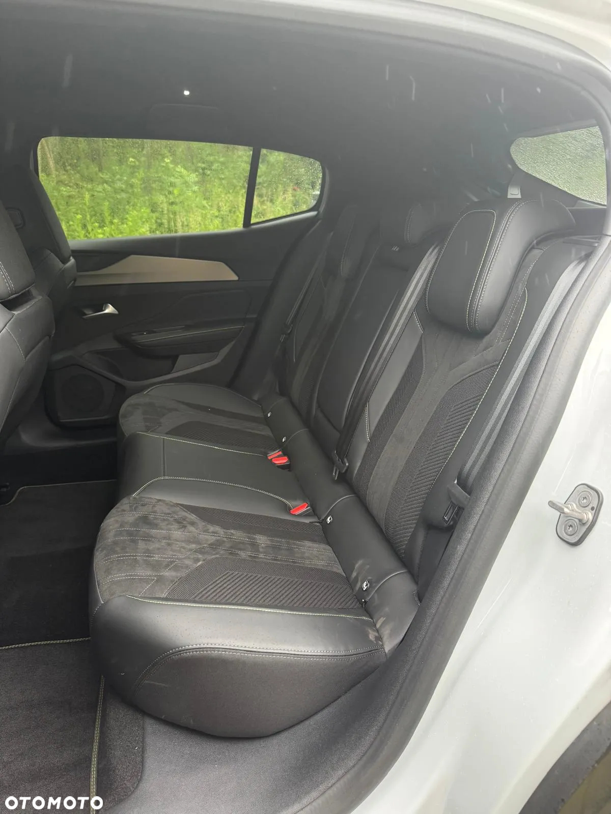 Peugeot 408 1.2 PureTech GT S&S EAT8 - 15