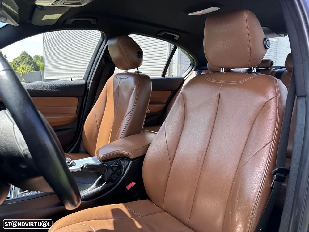BMW 320 d Luxury Line - 27
