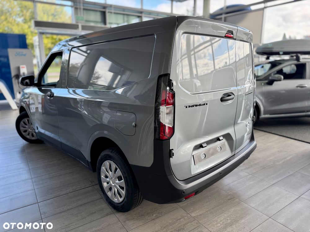 Ford Transit Courier - 5