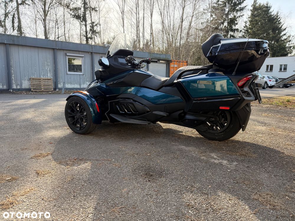 Can-Am Spyder - 3