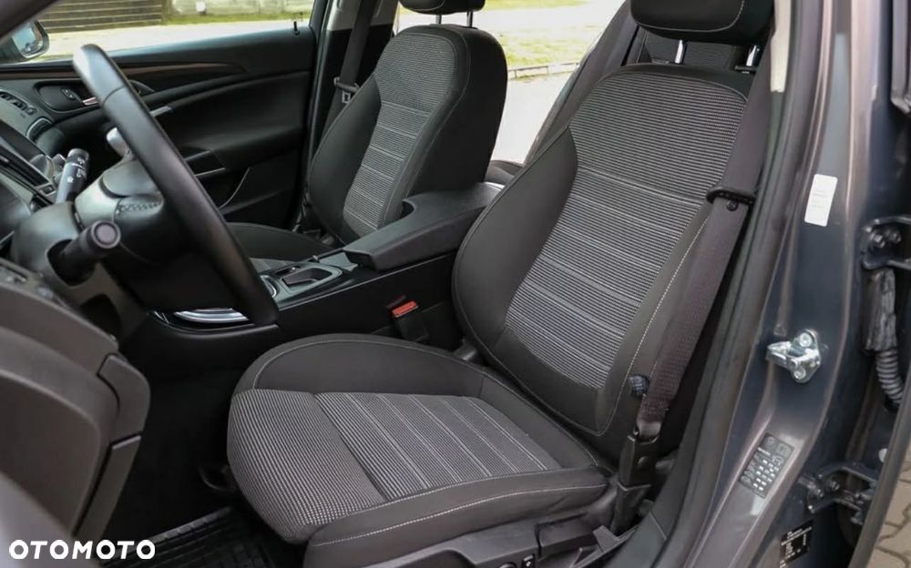 Opel Insignia 2.0 CDTI Cosmo S&S - 17