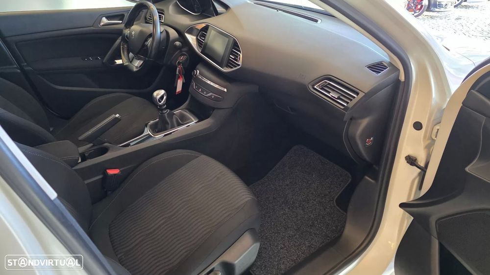 Peugeot 308 SW 1.6 BlueHDi Active - 44