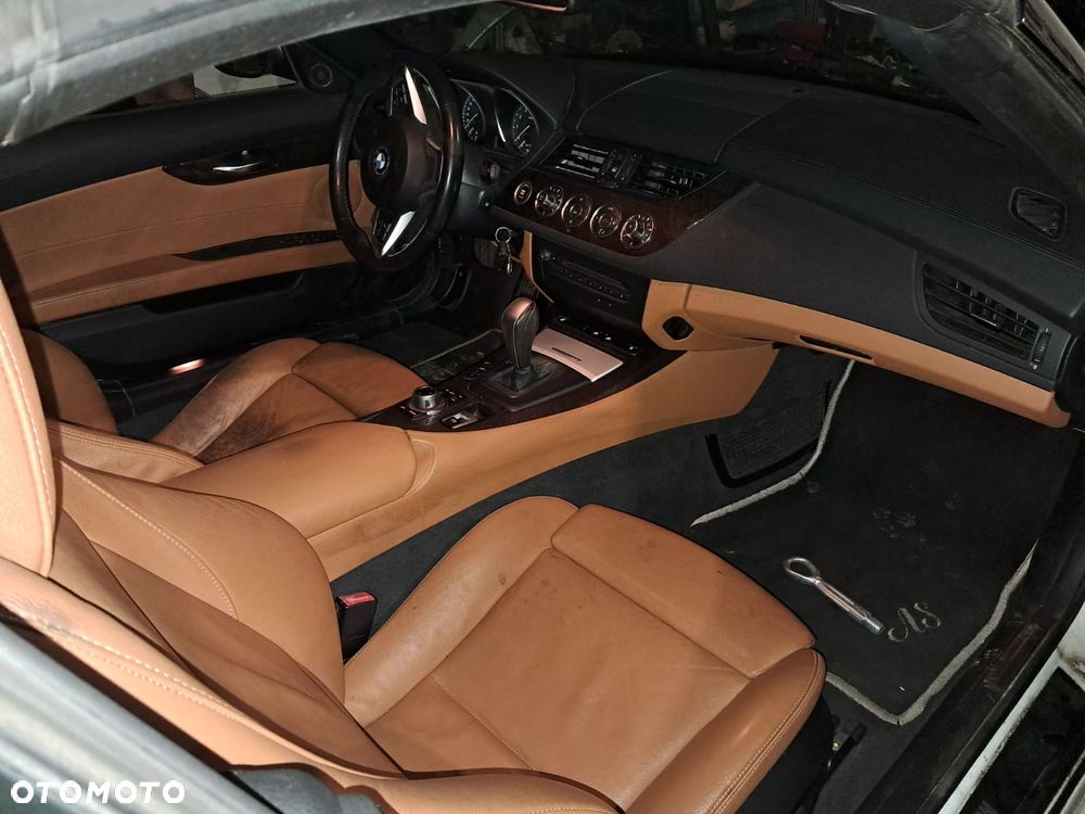 BMW Z4 sDrive30i - 8