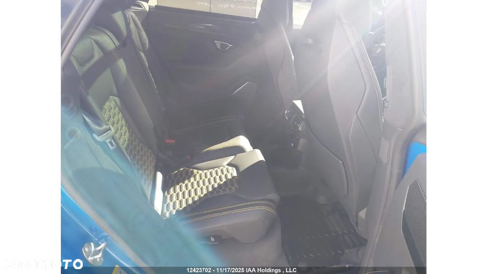 Lamborghini Urus - 11