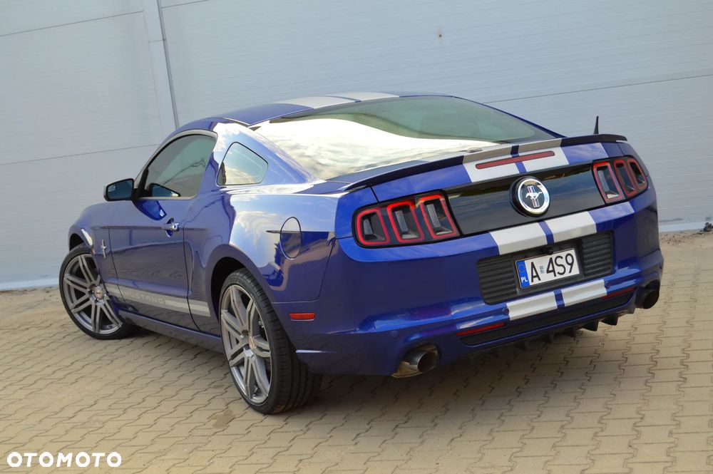 Ford Mustang - 7