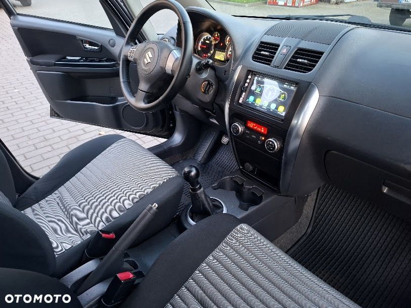 Suzuki SX4 - 28