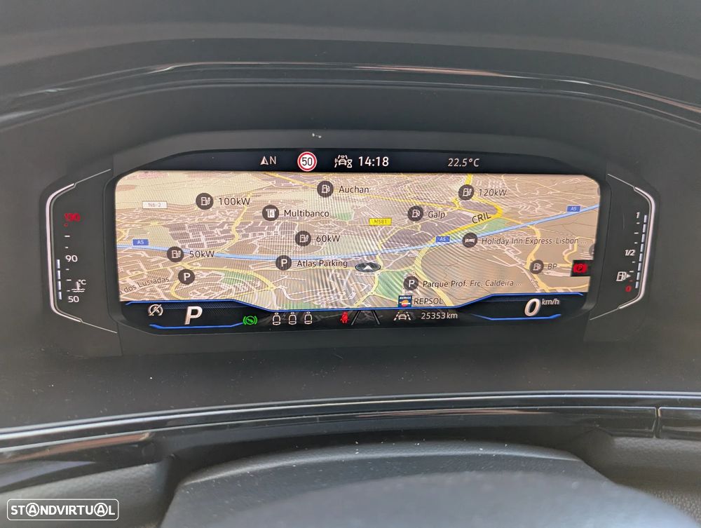 VW T-Roc 2.0 TDI R-Line DSG - 18
