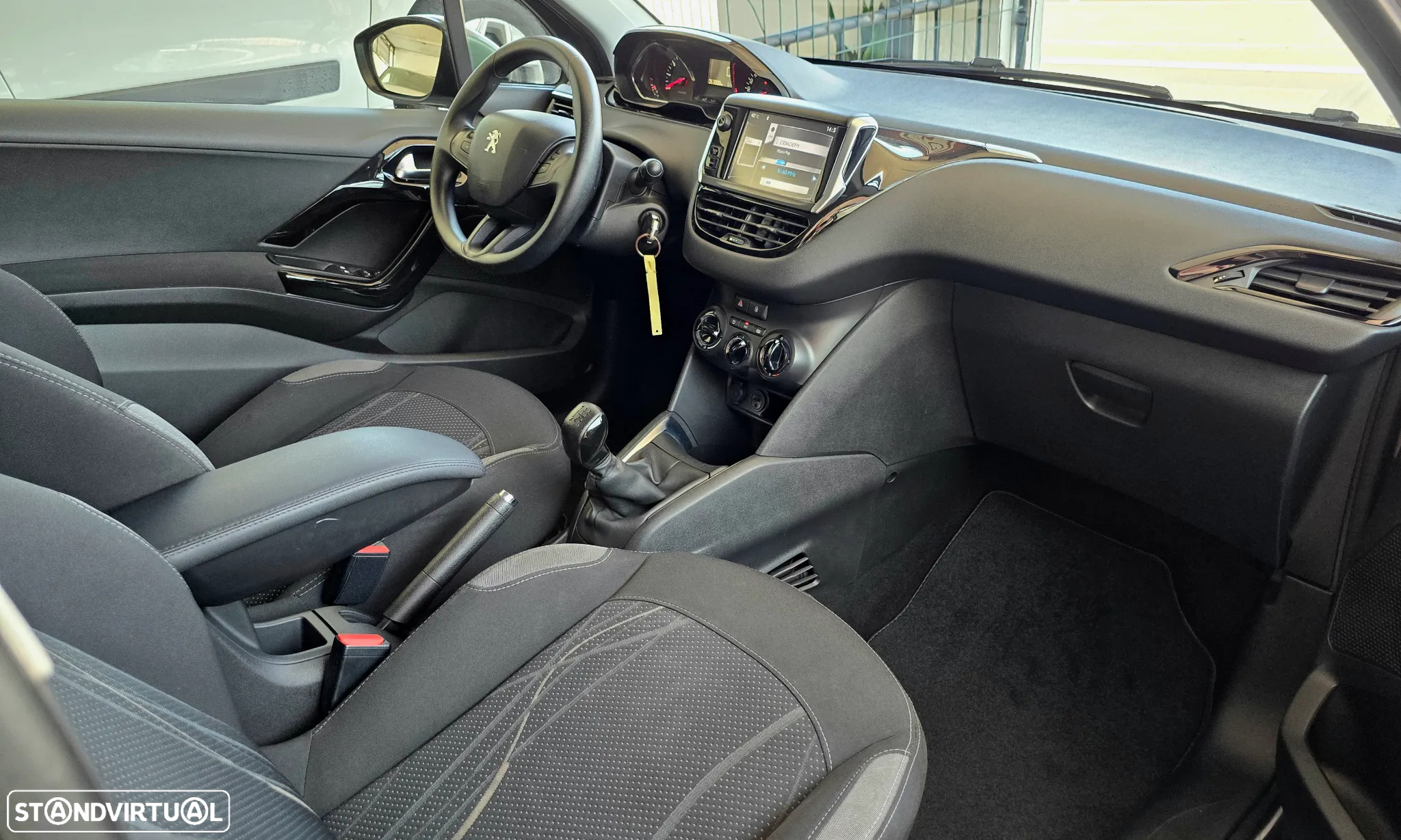 Peugeot 208 1.2 VTi Allure - 15