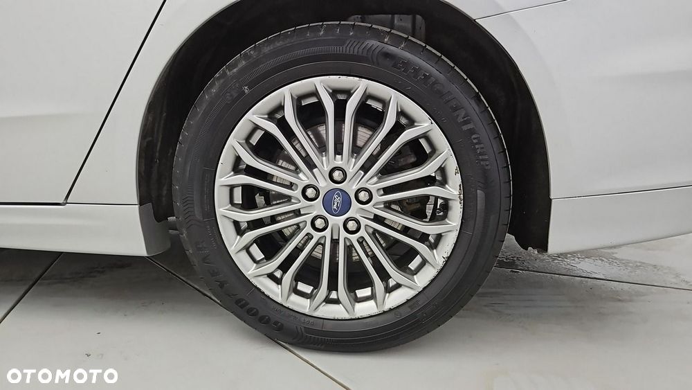 Ford Mondeo - 24
