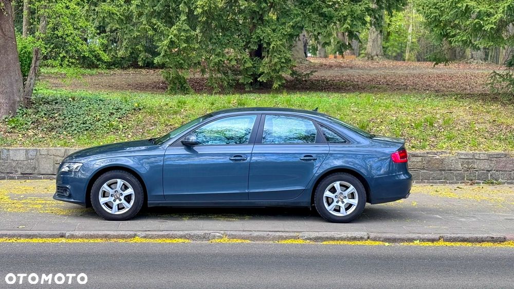 Audi A4 Limousine - 7