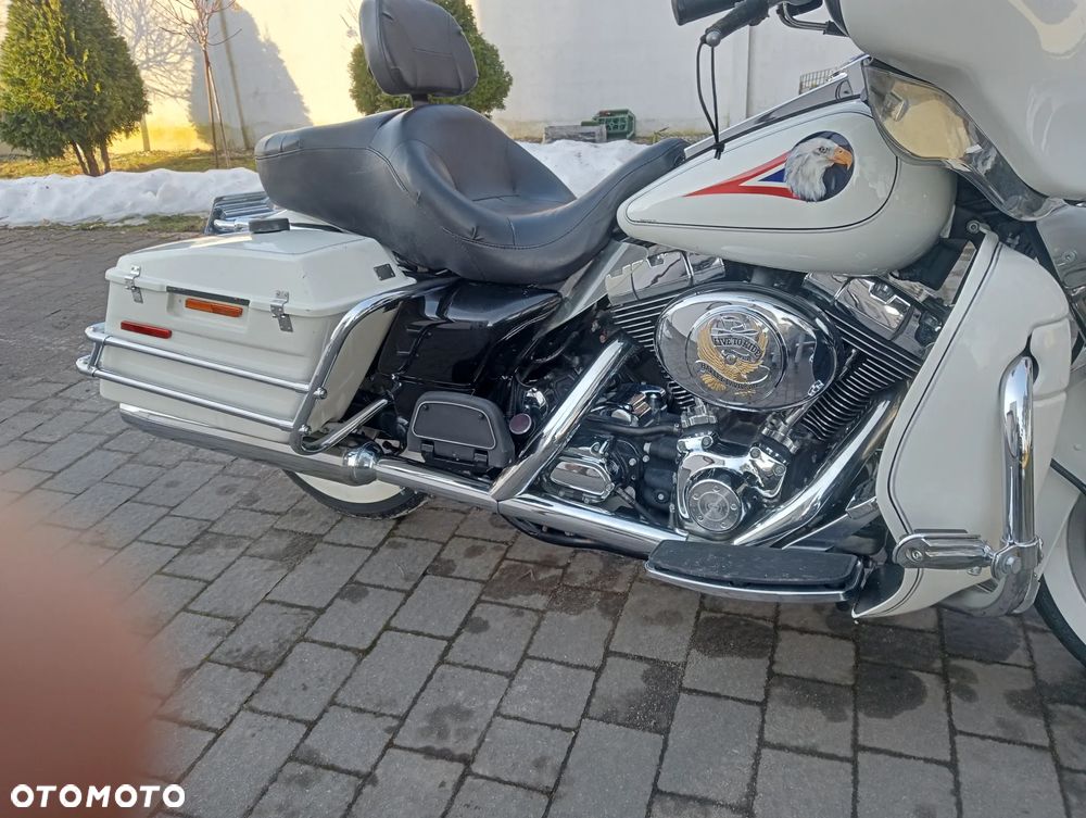 Harley-Davidson FLHT Electra Glide Standard - 21